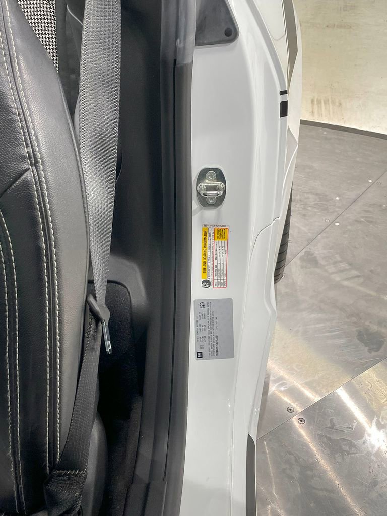 Used 2018 Chevrolet Camaro SS RWD image 50