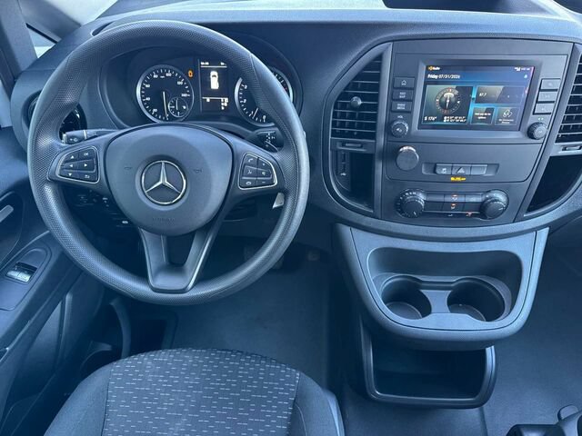 Used 2023 Mercedes-Benz Metris image 17