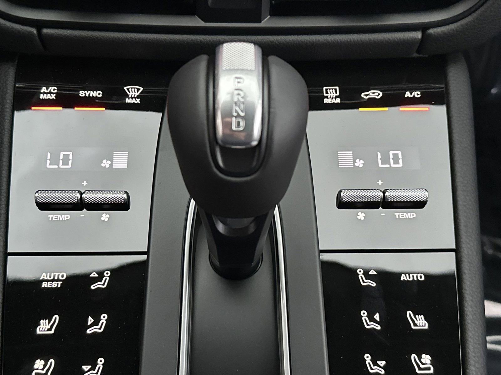New 2025 Porsche Macan image 23