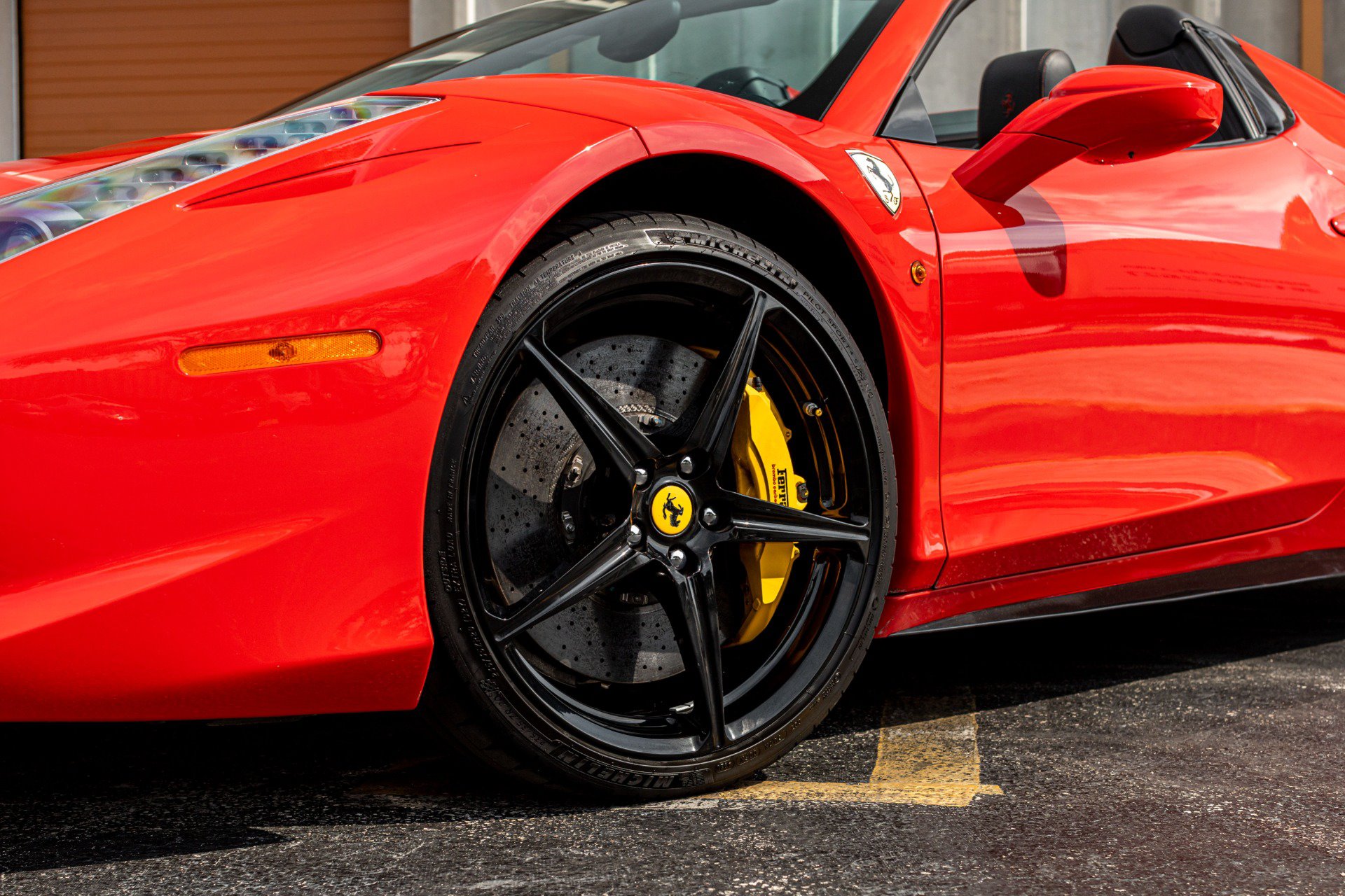 Used 2013 Ferrari 458 Spider RWD image 22
