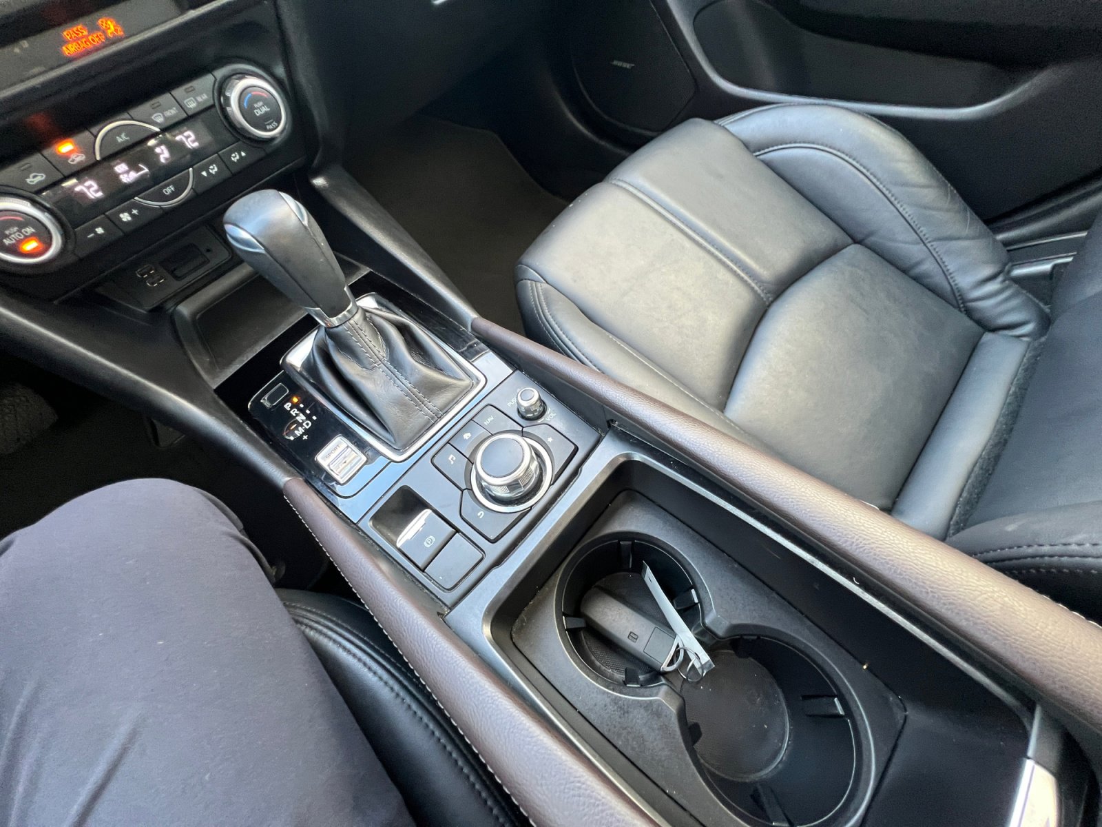 Used 2018 MAZDA MAZDA3 Touring image 17