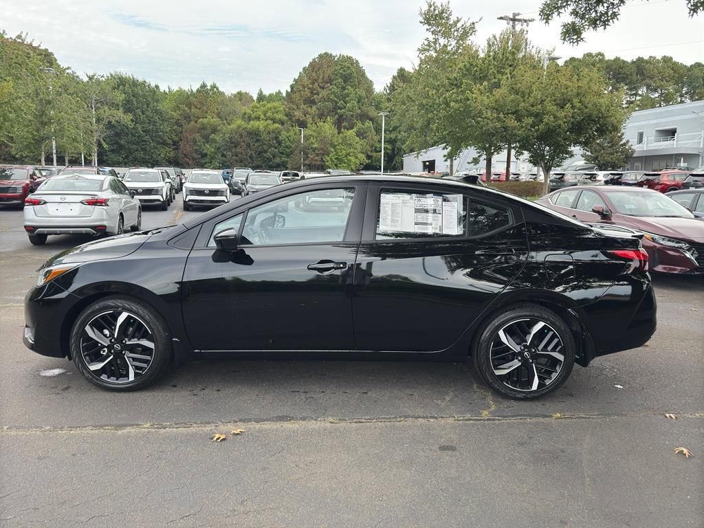 New 2025 Nissan Versa SR image 4