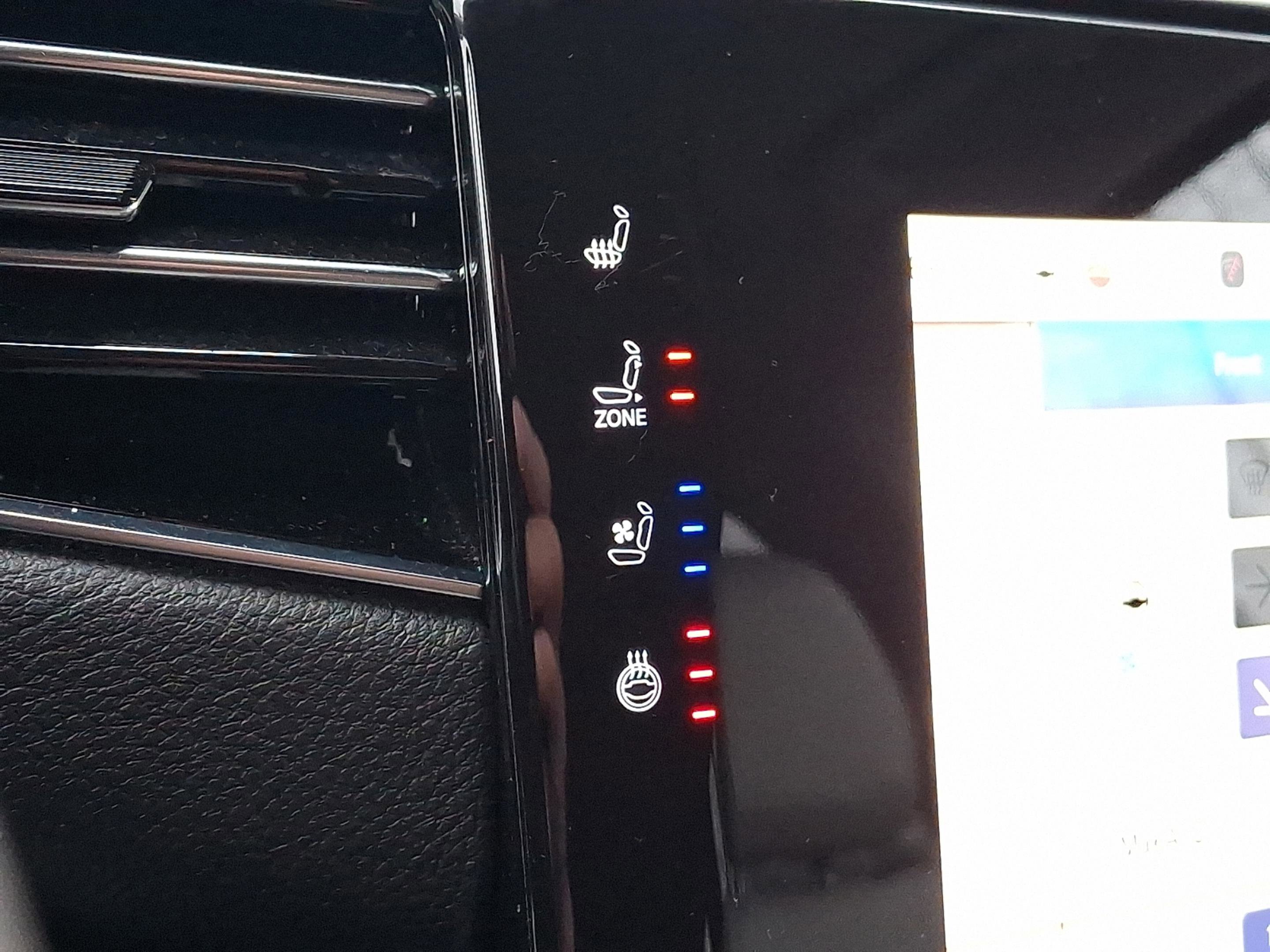 Used 2023 Jeep Wagoneer Series I 4x4 w/ Convenience Group I image 13