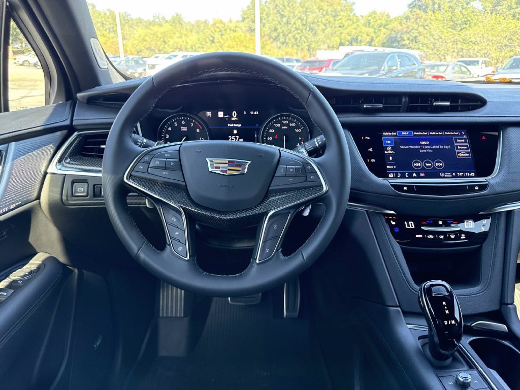 New 2026 Cadillac XT5 Sportv w/ LPO, Floor Liner Package AWD/4WD image 17