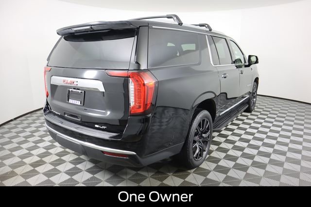 Used 2021 GMC Yukon XL SLT w/ SLT Premium Package image 3