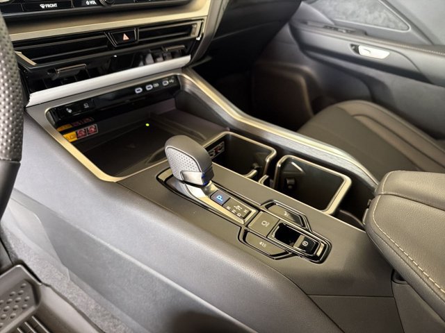 Certified 2026 Lexus TX 500h AWD w/ Technology Package image 21