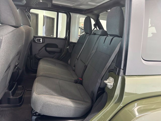 Used 2024 Jeep Wrangler Unlimited w/ Convenience Group AWD/4WD image 21