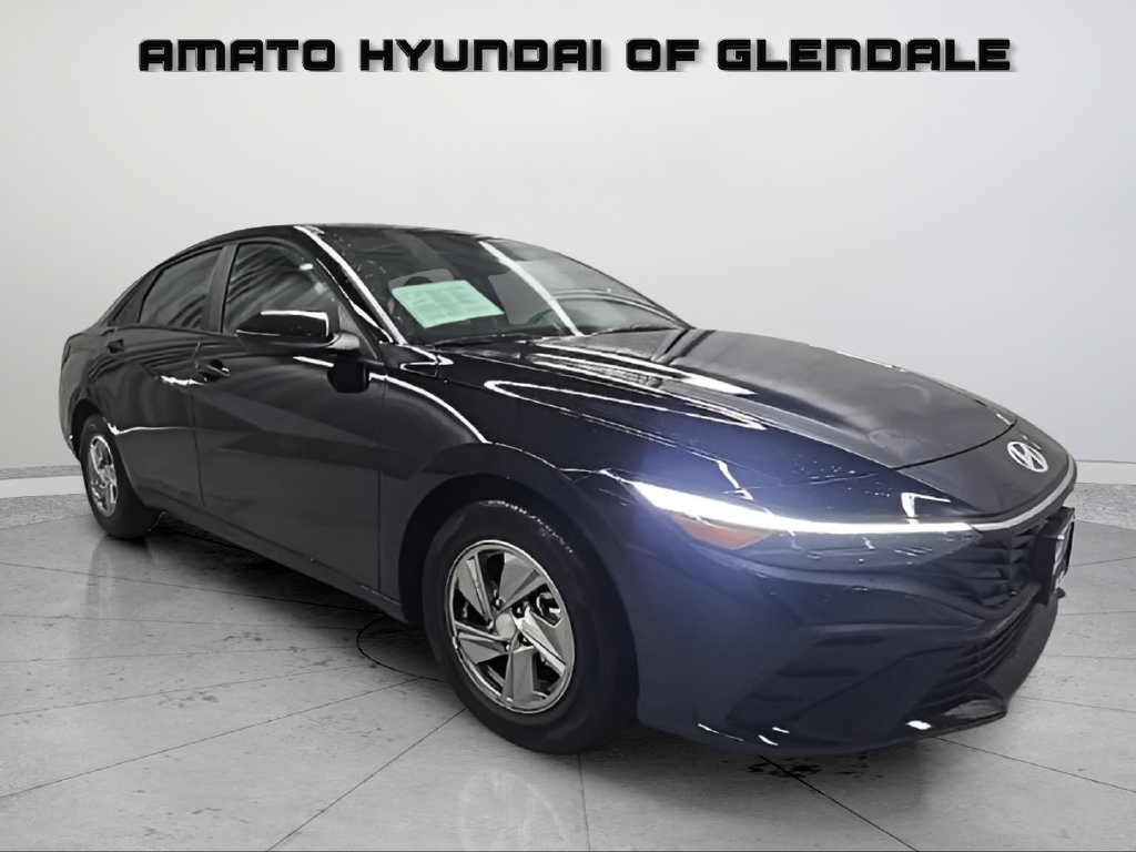 Certified 2026 Hyundai Elantra SE FWD image 8