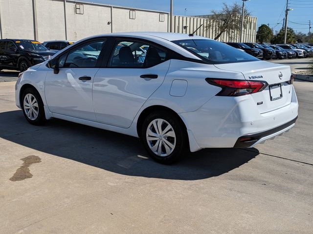 Used 2024 Nissan Versa S w/ Trunk Package image 8