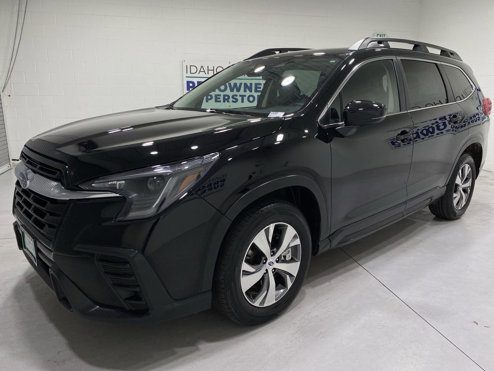 Certified 2025 Subaru Ascent Premium AWD/4WD image 4