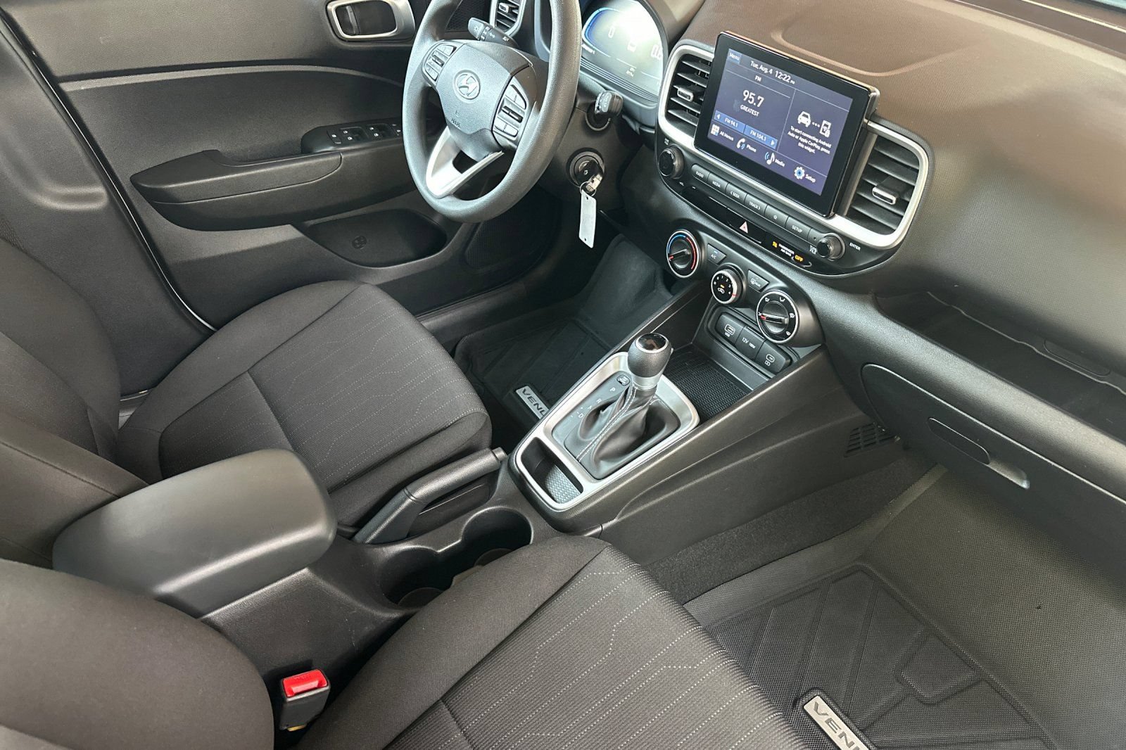 Certified 2026 Hyundai Venue SE FWD image 20