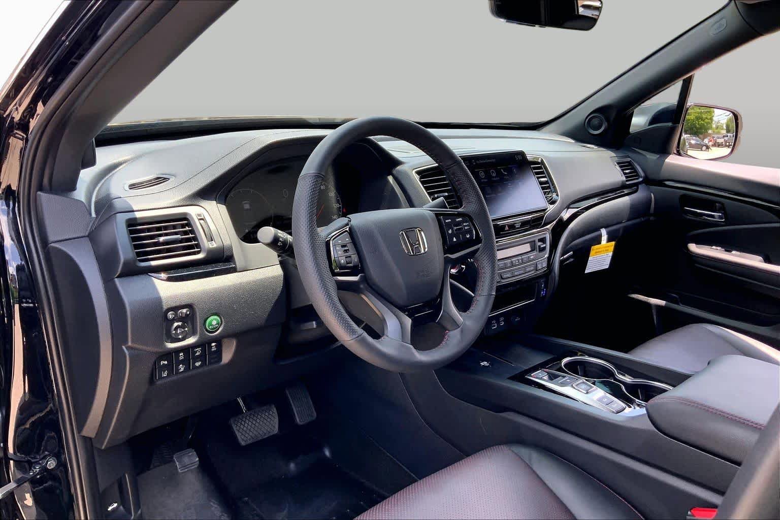 Used 2026 Honda Ridgeline Black Edition image 17