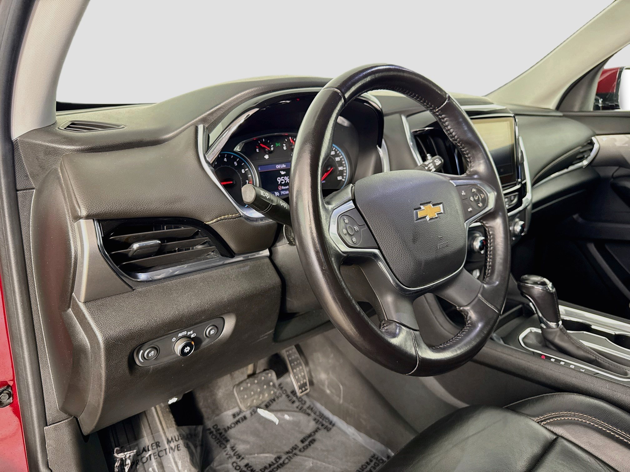 Used 2020 Chevrolet Traverse LT FWD image 11