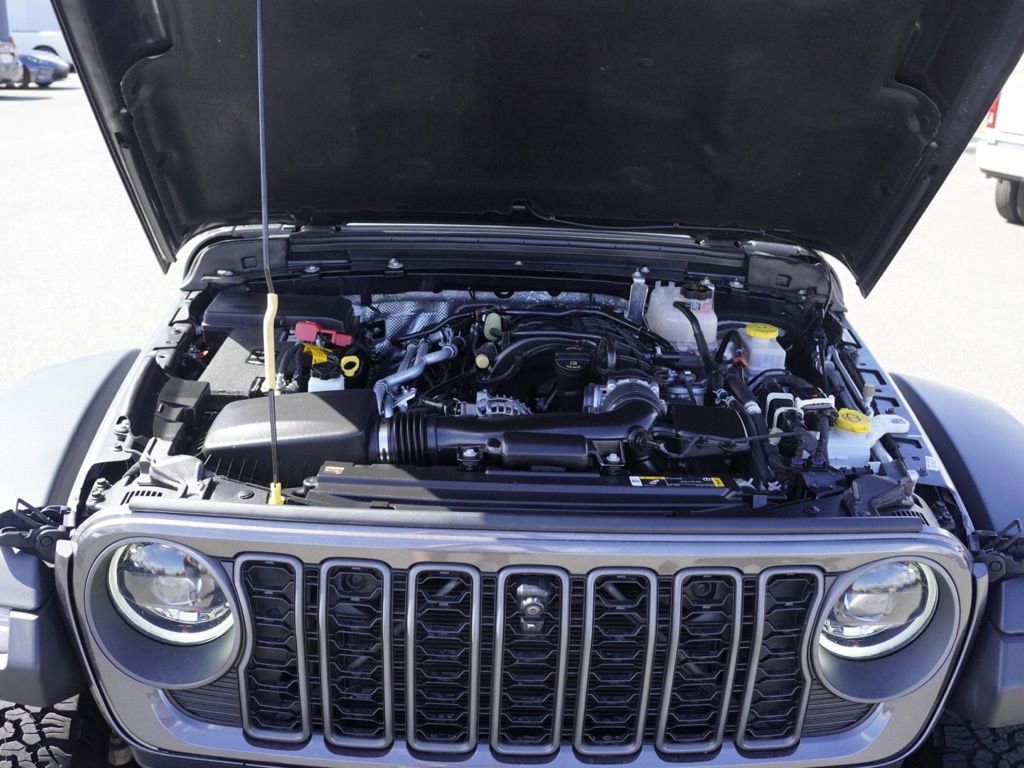 Certified 2024 Jeep Wrangler Unlimited Rubicon w/ Technology Group image 28