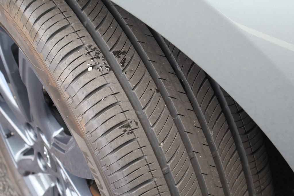 Used 2024 Chevrolet Equinox RS FWD image 14