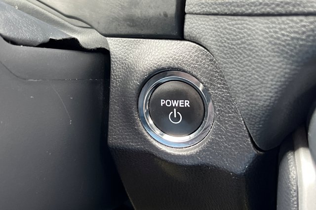 Used 2025 Toyota RAV4 XLE AWD/4WD image 27