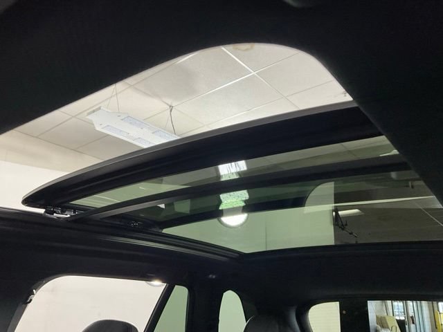 Used 2022 BMW X5 xDrive45e w/ M Sport Package AWD/4WD image 15