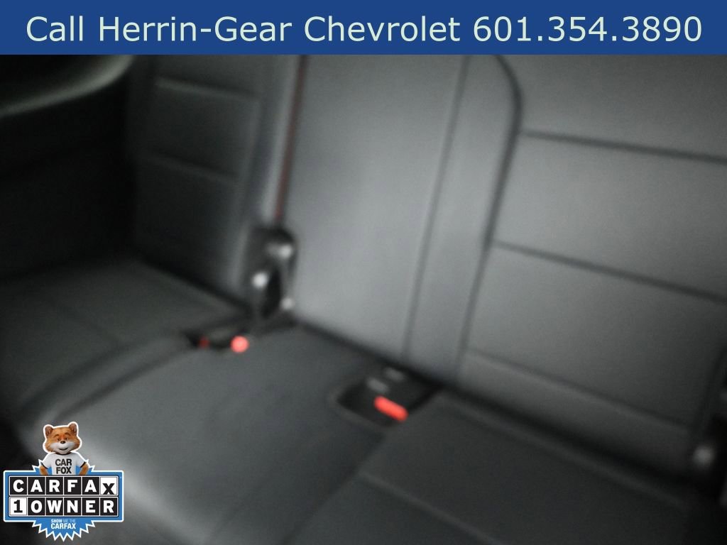 Used 2024 Chevrolet Traverse RS image 17