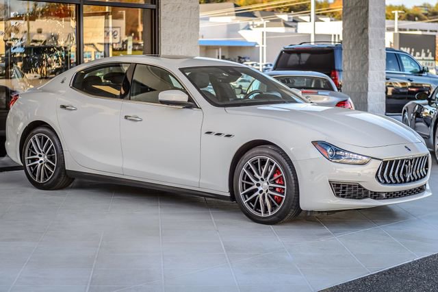 Used 2019 Maserati Ghibli S image 4