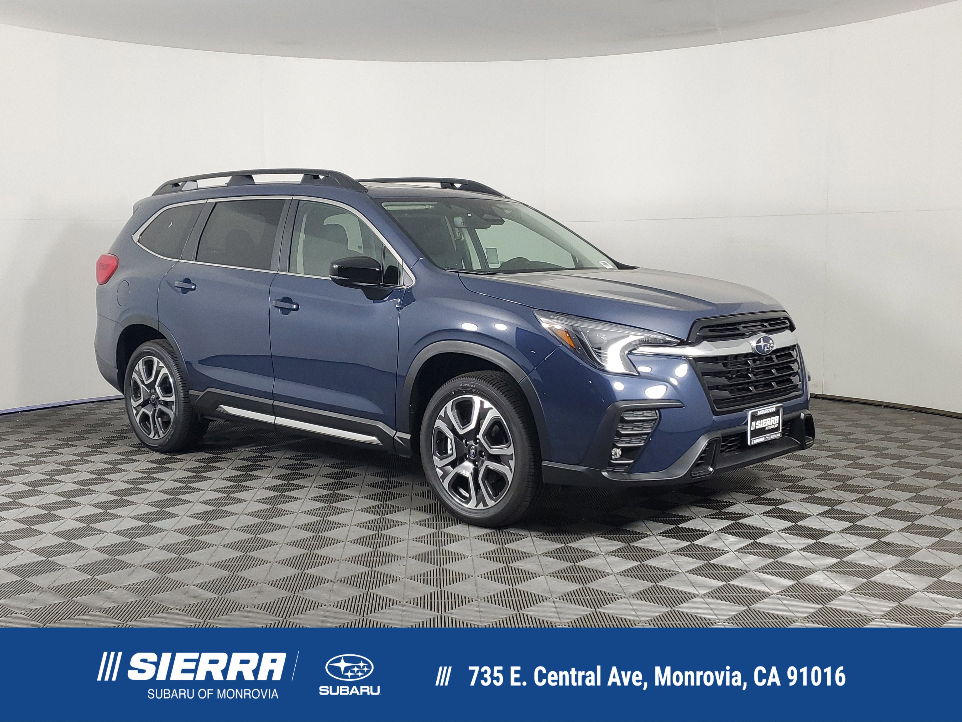 New 2025 Subaru Ascent Limited image 1