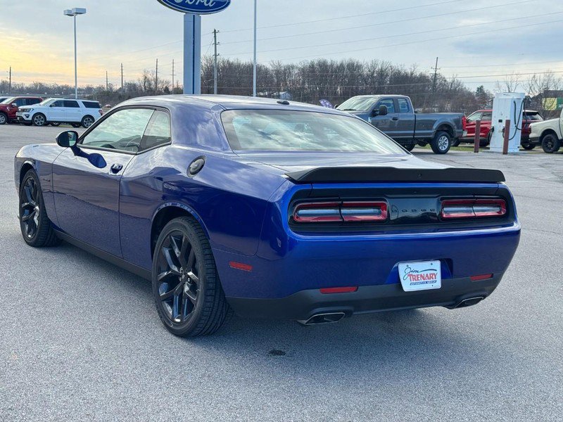 Used 2022 Dodge Challenger R/T w/ Blacktop Package image 6