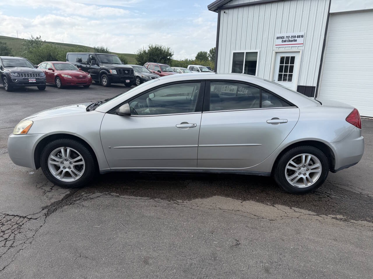 Used 2006 Pontiac G6 Sedan w/ Drivers Package FWD image 3