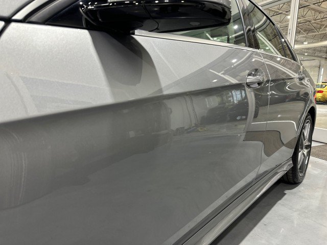 Used 2014 Mercedes-Benz E 550 4MATIC Sedan w/ Premium 1 Package image 18