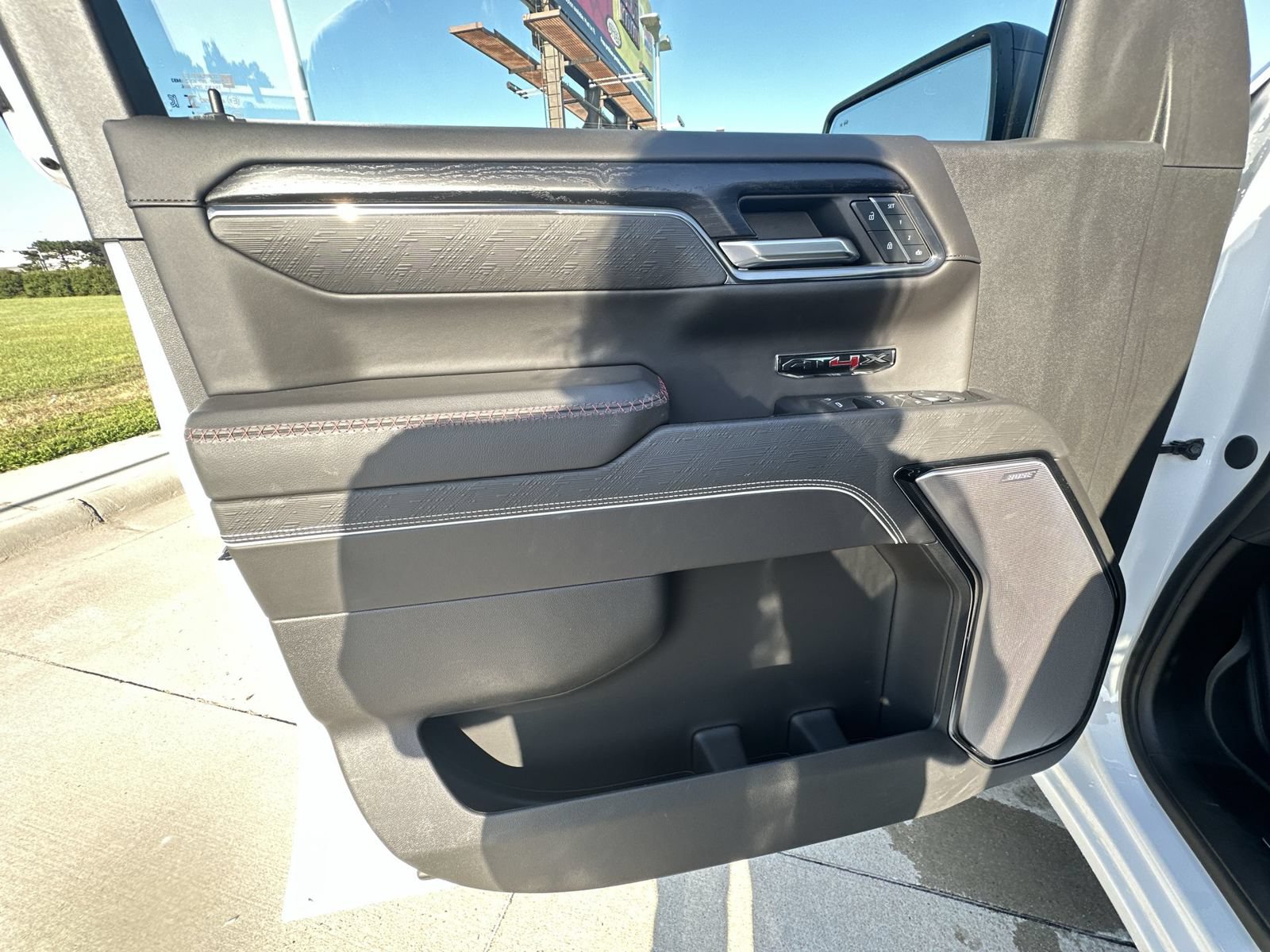 Used 2024 GMC Sierra 1500 AT4X AWD/4WD image 22