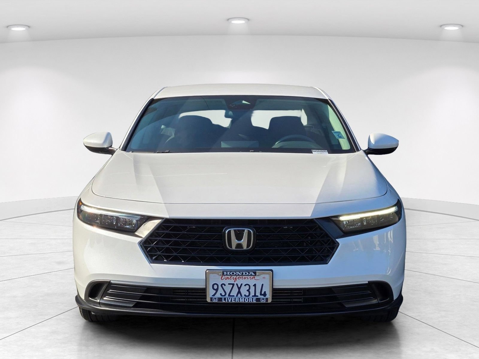 Used 2025 Honda Accord LX image 2