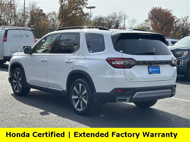 Certified 2025 Honda Pilot Elite image 3