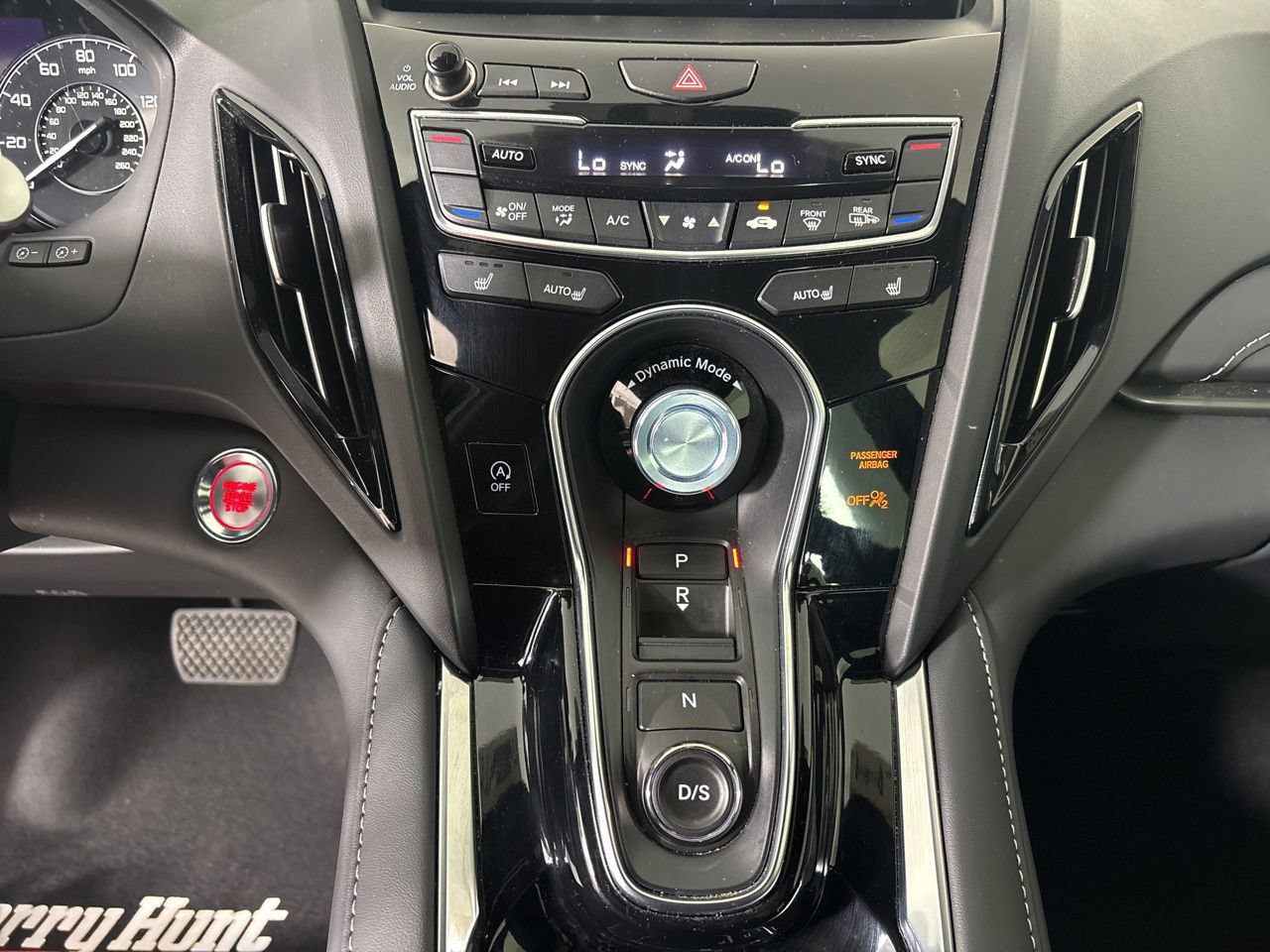 Used 2025 Acura RDX SH-AWD image 19