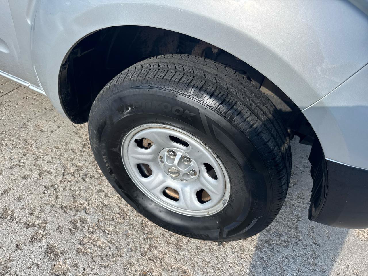 Used 2015 Nissan Frontier S RWD image 25