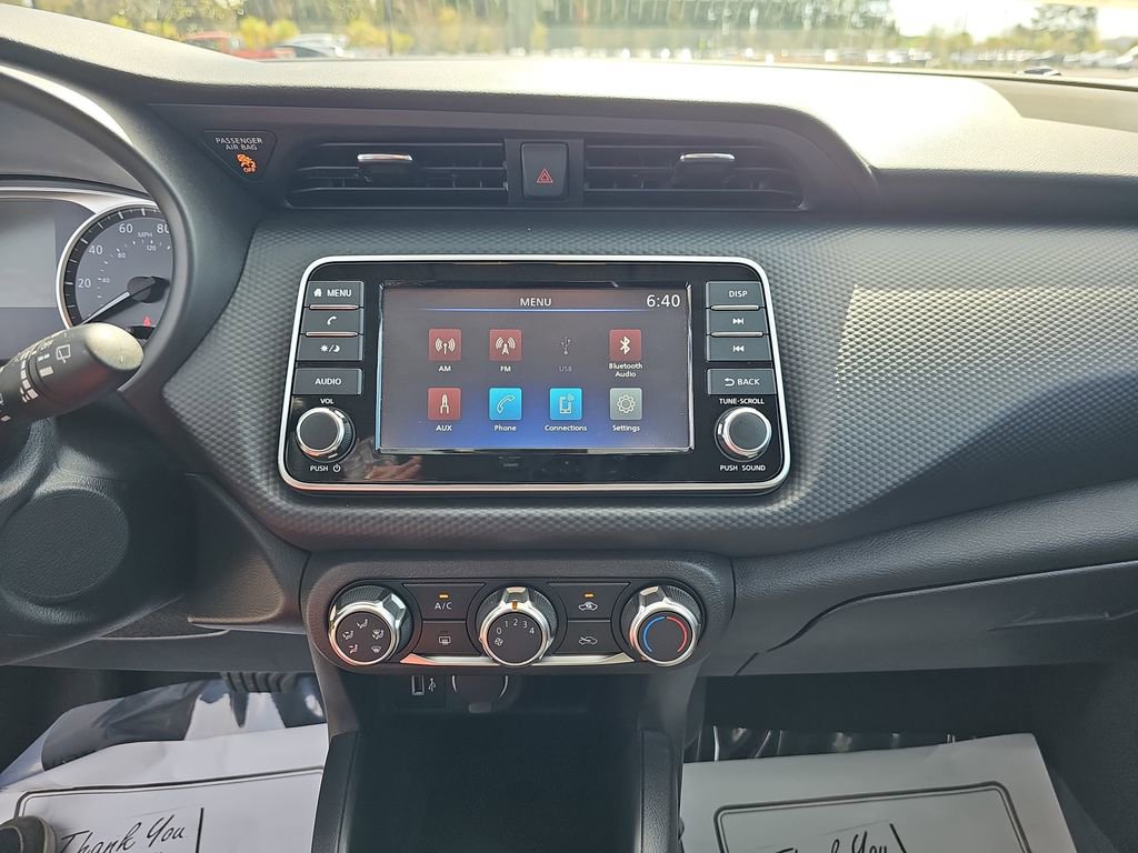 Used 2025 Nissan Kicks Play S image 23