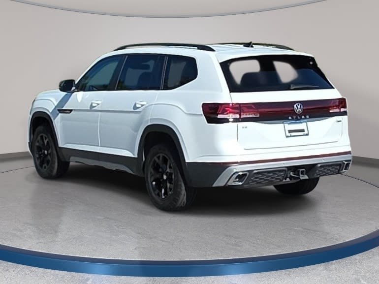 Used 2026 Volkswagen Atlas Peak Edition AWD/4WD image 7