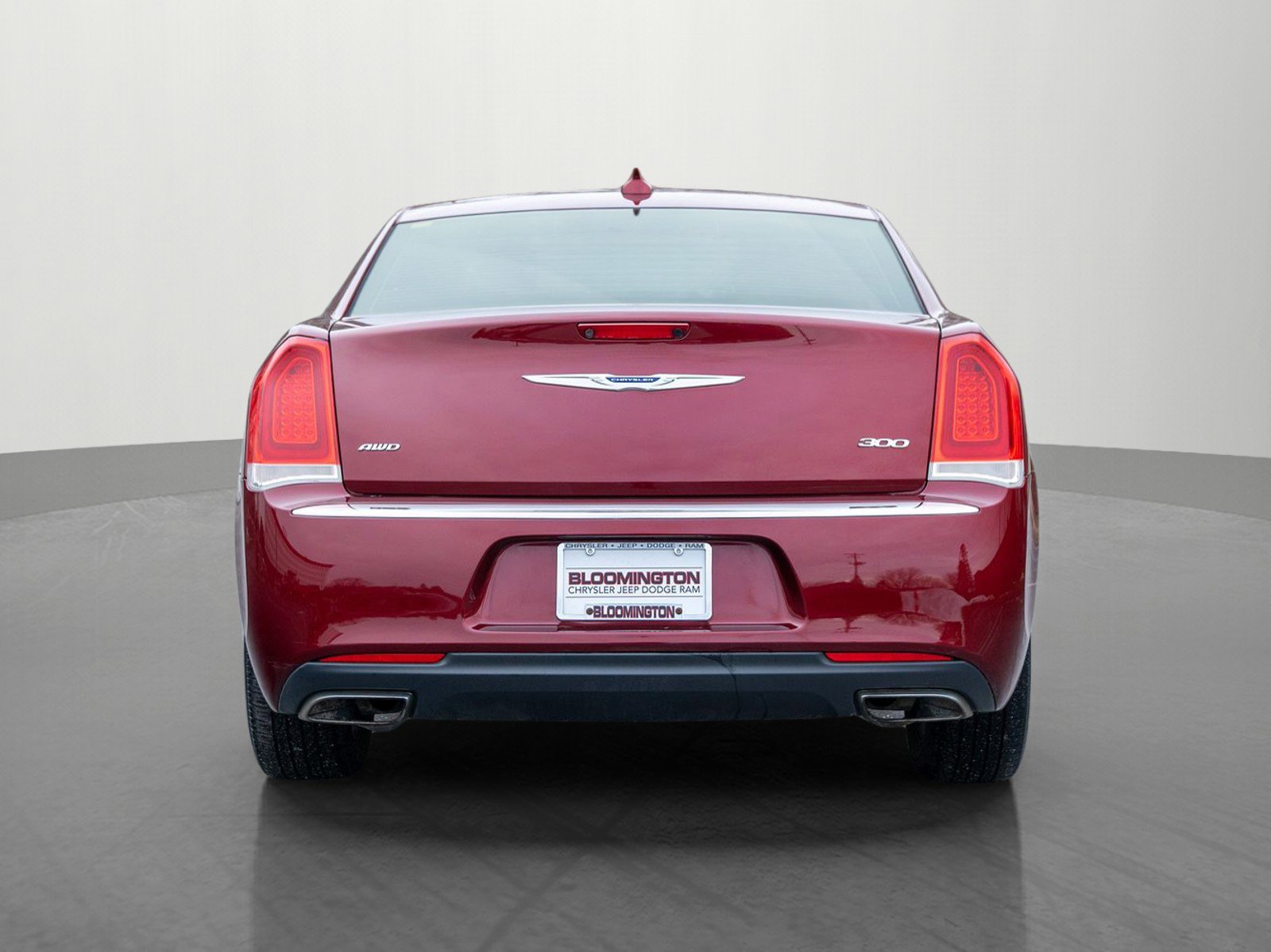 Used 2016 Chrysler 300 Limited image 6