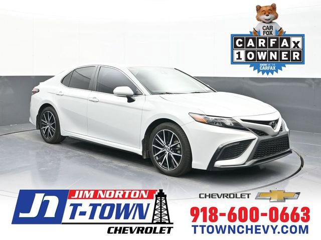 Used 2023 Toyota Camry SE