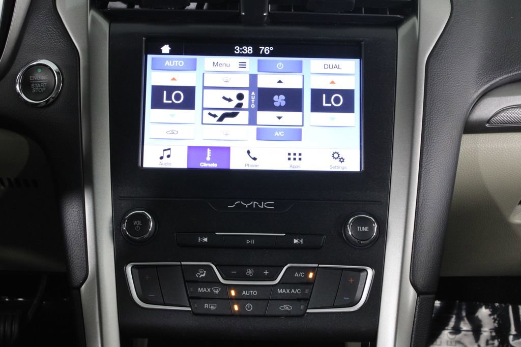 Used 2019 Ford Fusion SE image 7