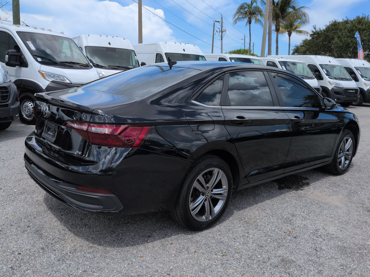 Used 2022 Volkswagen Jetta SE FWD image 5