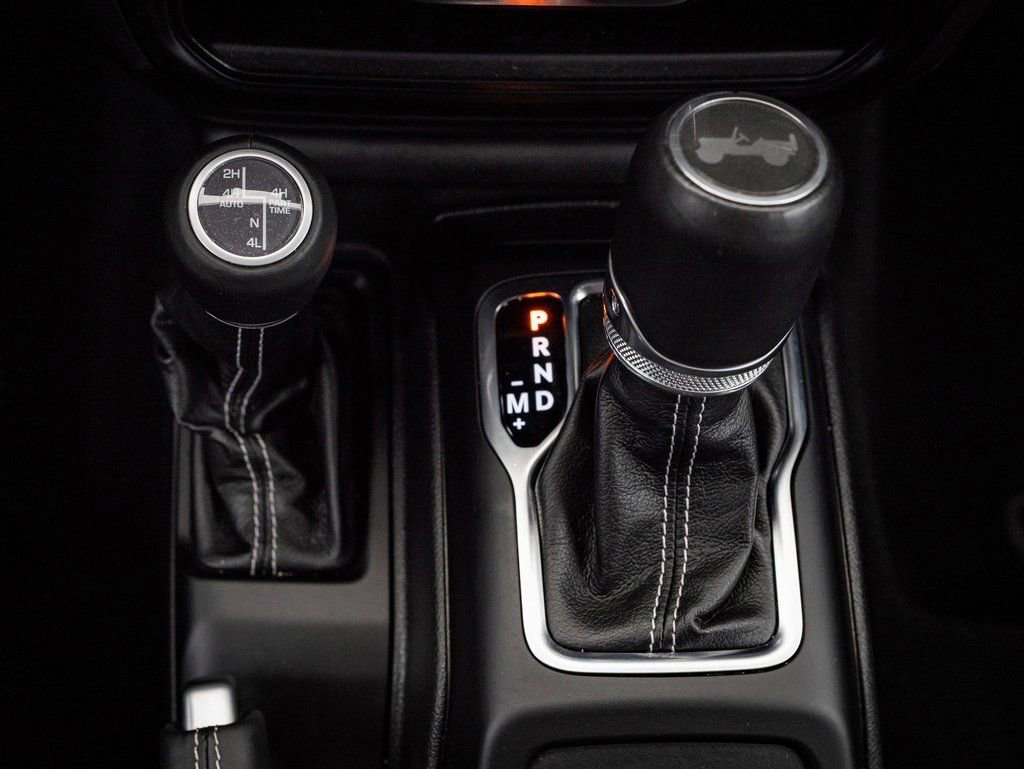 Used 2023 Jeep Wrangler Unlimited Sahara w/ Cold Weather Group image 39