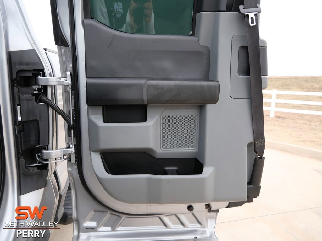 Used 2023 Ford F250 XLT w/ FX4 Off-Road Package image 9