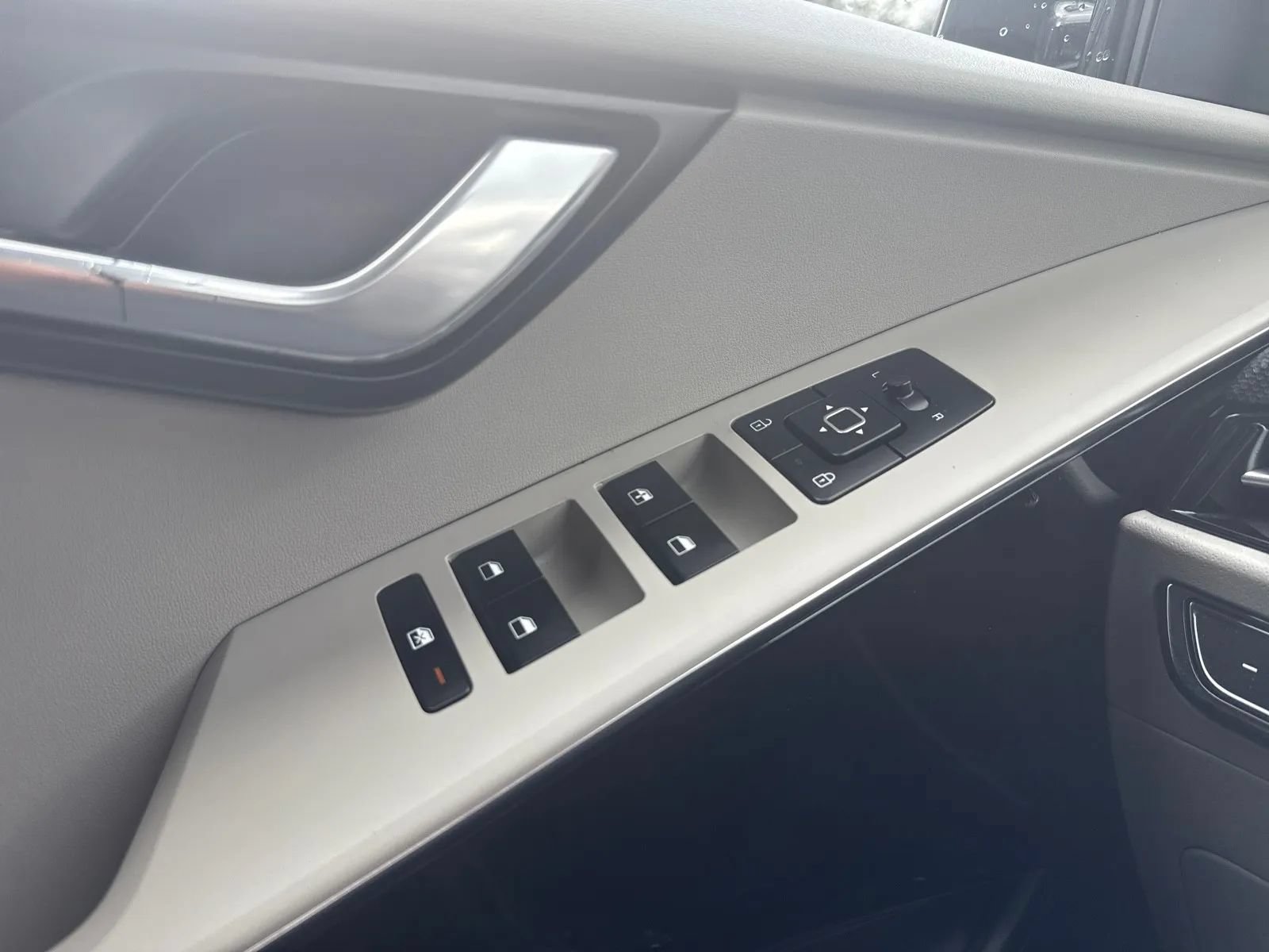 Used 2023 Kia Niro Wind FWD image 21