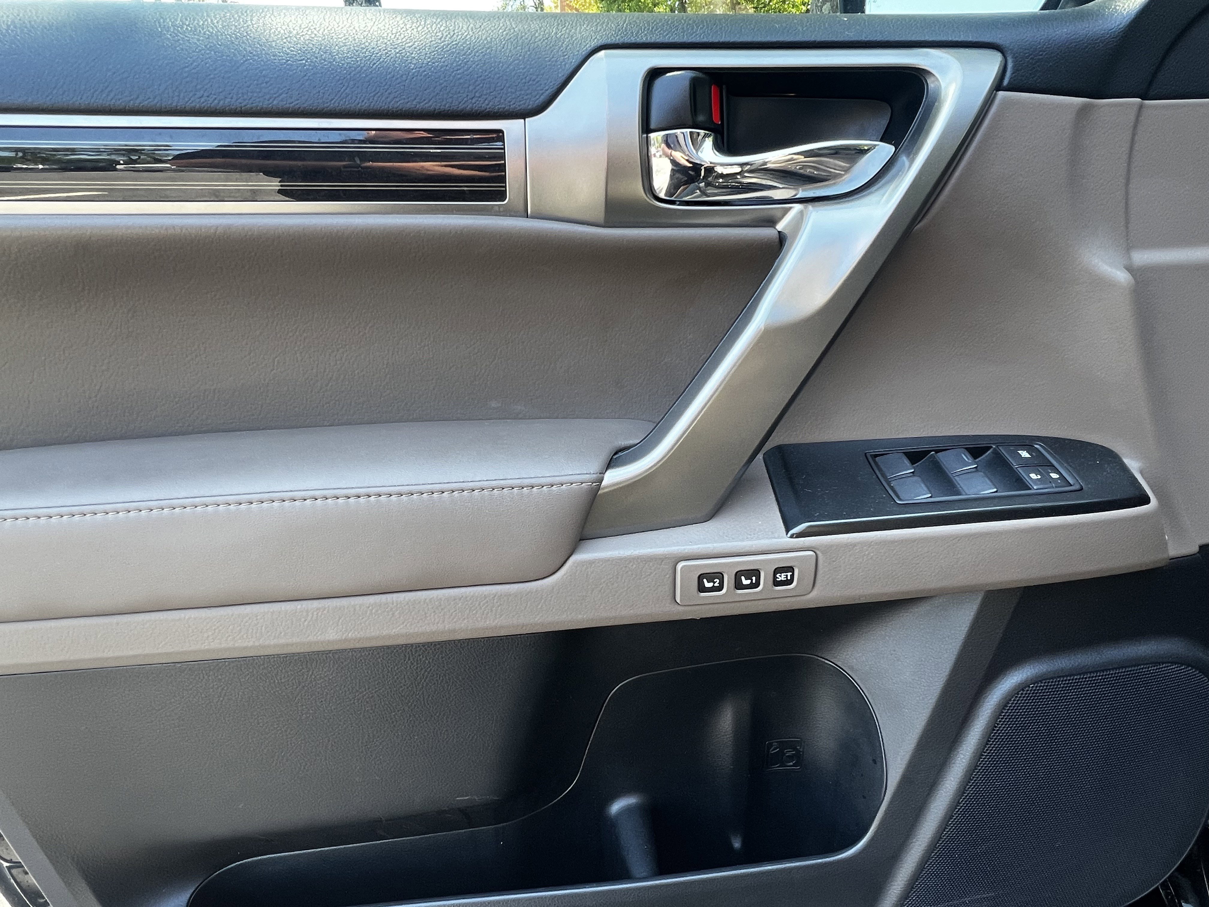 Used 2022 Lexus GX 460 Premium image 13