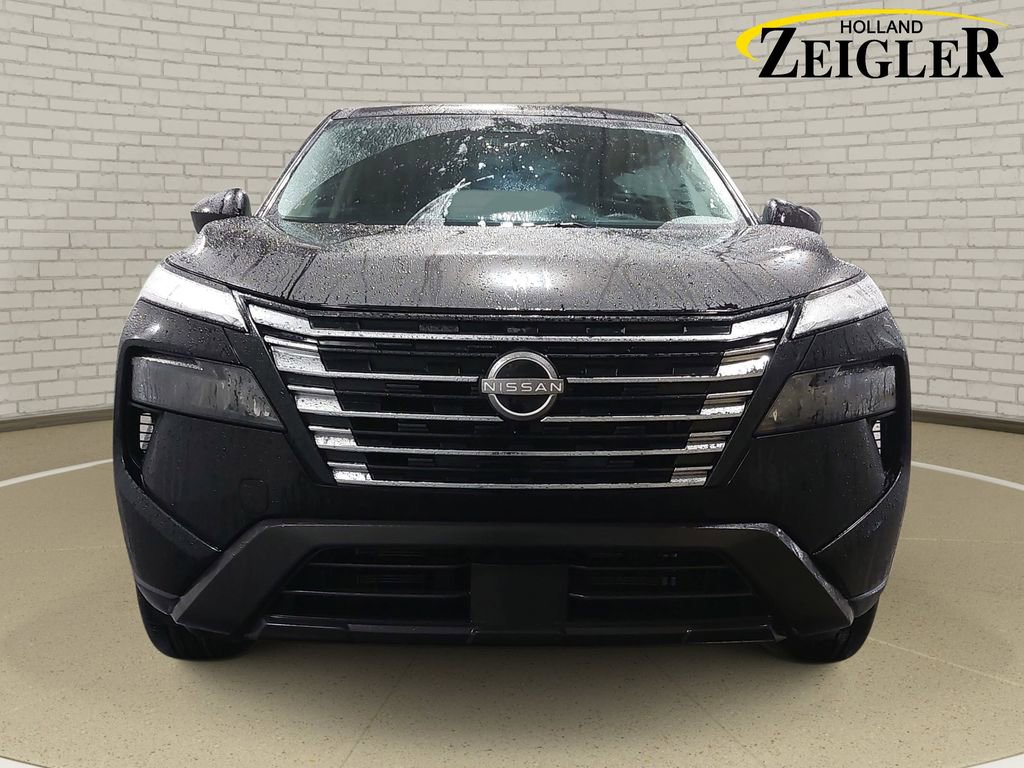 Certified 2025 Nissan Rogue SV image 2