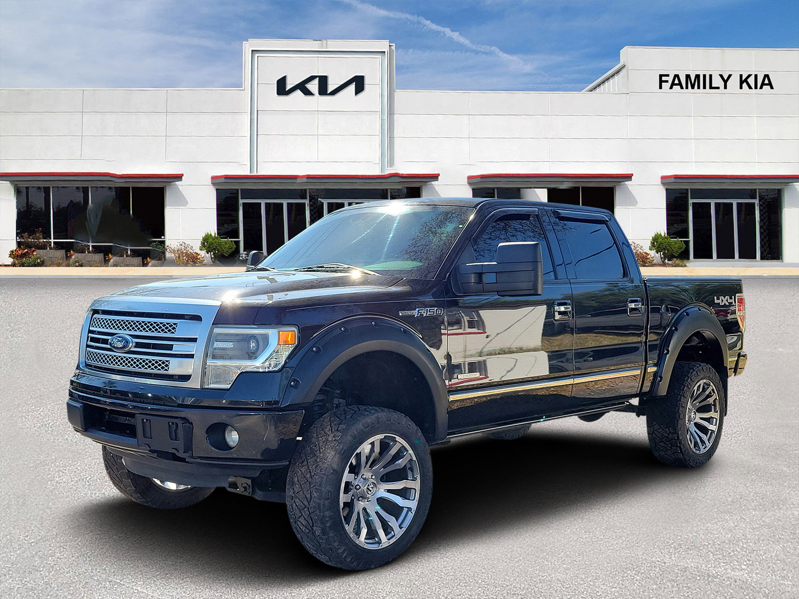 Used 2013 Ford F150 Platinum image 3
