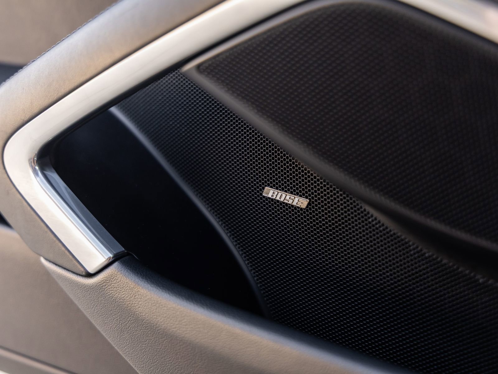 Certified 2018 Porsche 911 Turbo S image 20