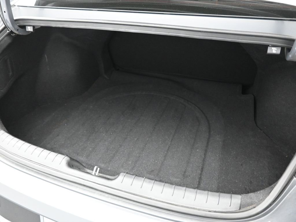 Used 2024 Hyundai Elantra SEL image 21