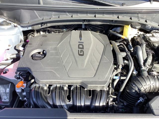 Used 2025 Hyundai Tucson SE image 15