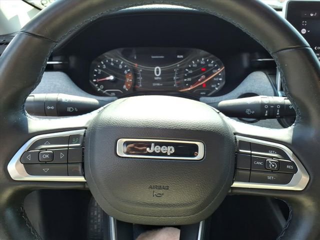 Used 2022 Jeep Compass Latitude w/ Convenience Group AWD/4WD image 18