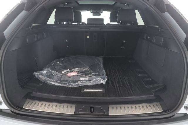 Used 2026 Land Rover Range Rover Velar Dynamic SE AWD/4WD image 30