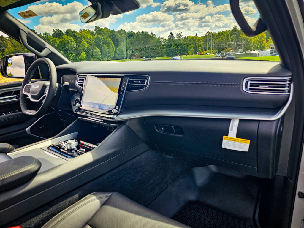 New 2026 Jeep Grand Wagoneer 4WD image 52